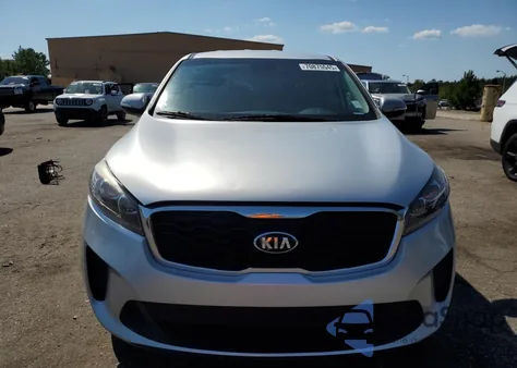 2019 Kia Sorento L из США, поврежденный, VIN 5XYPG4A30KG596489